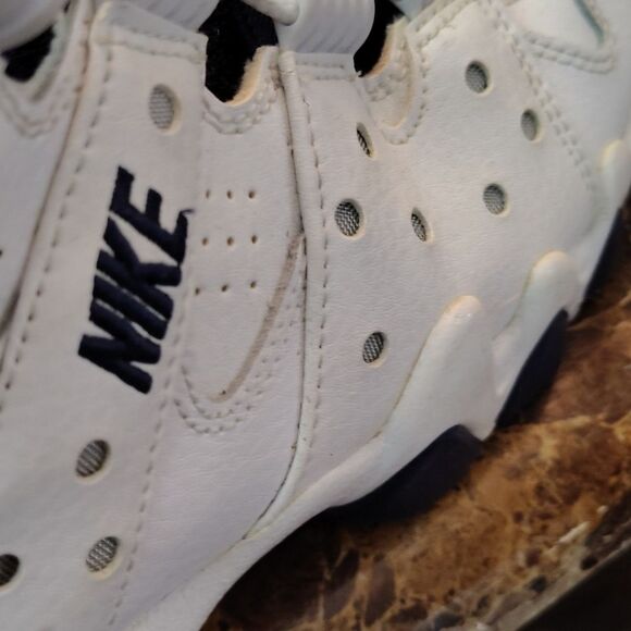 Nike Air Barrage Mid White/Navy – Size 5.5 – Retro Basketball/Trainer - Picture 7 of 9